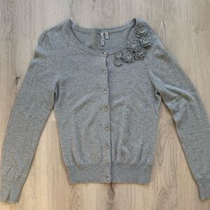 Nordstrom Caslon Gray Floral Button-Up Appliqué Cardigan Sweater Cashmere Size S